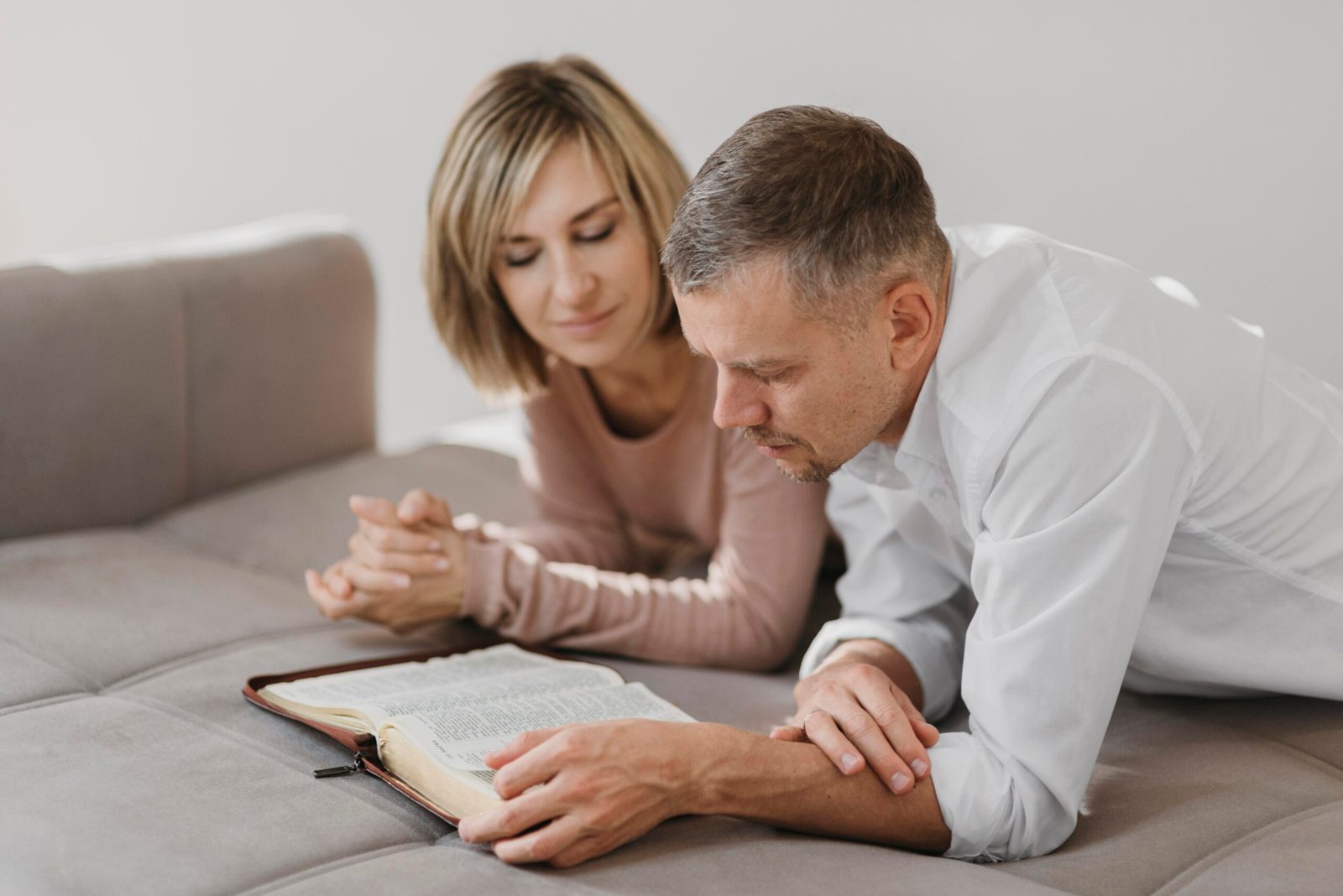couple reading bible scriptures